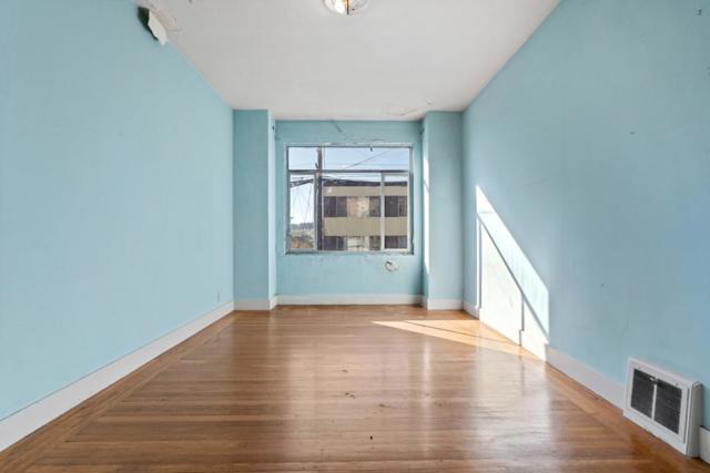 211 Crescent Avenue, San Francisco CA: https://media.crmls.org/mediaz/b76c9539-b084-4f7e-9d55-3175ec07f16b.jpg