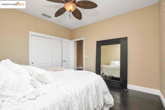 8065 Westport Circle, Discovery Bay CA: https://media.crmls.org/mediaz/b76ea291-9d98-41b6-8317-7fe55d629198.jpg