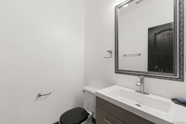 24849 Pappas Rd, Ramona CA: https://media.crmls.org/mediaz/b76ecbf0-6261-47f2-a915-96a146f6fa97.jpg