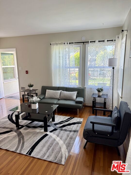 2626 Coolidge Avenue, Los Angeles CA: https://media.crmls.org/mediaz/b76ee61c-ba80-41c5-aa49-b9af80883391.jpg