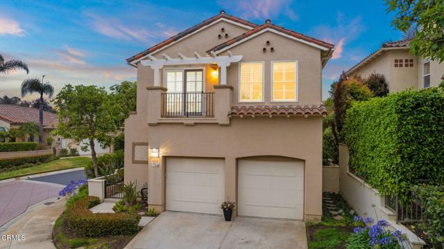 985 Corte Augusta, Camarillo CA: https://media.crmls.org/mediaz/b76f5361-68d7-4d6b-a760-4fc14e716370.jpg