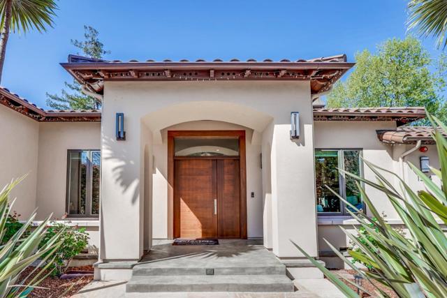 1534 Wessex Avenue, Los Altos CA: https://media.crmls.org/mediaz/b76fe3c7-457b-4d7a-a42e-a6d139ccfd68.jpg