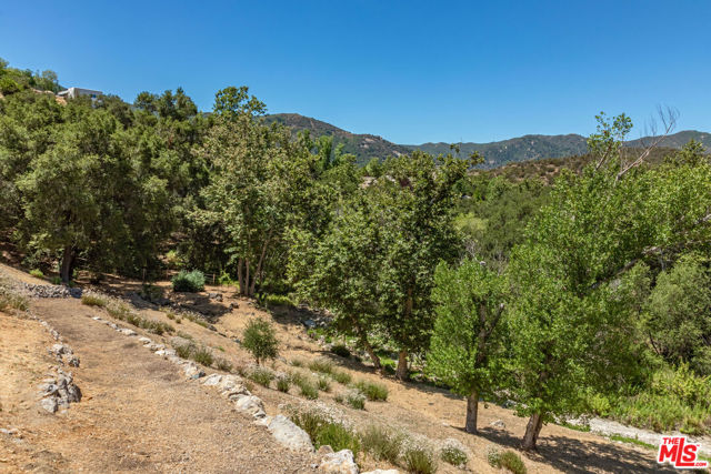 1045 Cold Canyon Road, Calabasas CA: https://media.crmls.org/mediaz/b76ff4ca-7683-4a31-ba40-c8f192938708.jpg