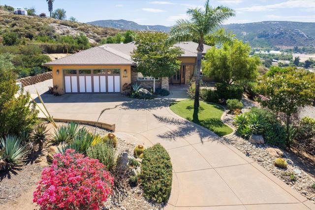 Detail Gallery Image 1 of 70 For 284 Ramona Real, Ramona,  CA 92065 - 3 Beds | 2 Baths