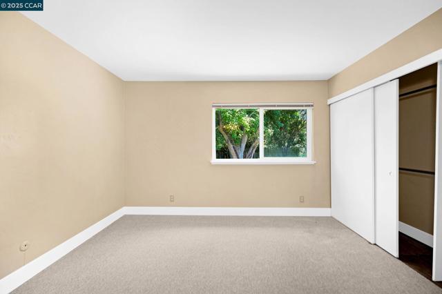 2848 Biddleford Dr, San Ramon CA: https://media.crmls.org/mediaz/b771657d-c782-4b30-86aa-ade6270396d6.jpg