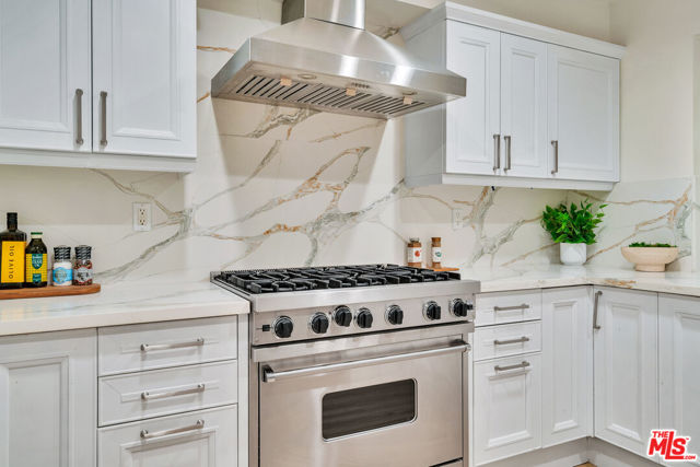 118 S Clark Drive, West Hollywood CA: https://media.crmls.org/mediaz/b7723cd4-40ab-4284-9d56-81158af7c9f5.jpg