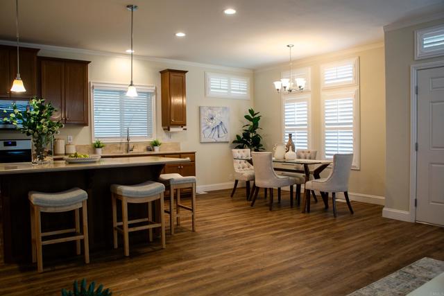 3461 Don Arturo Drive, Carlsbad CA: https://media.crmls.org/mediaz/b7724f99-eda4-49fa-91d3-6f0bcabbc31b.jpg