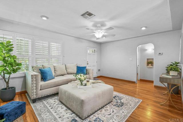 Detail Gallery Image 9 of 37 For 4719 Constance Dr, San Diego,  CA 92115 - 3 Beds | 2 Baths