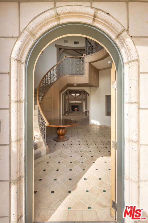 Drew Fenton | 1041 Somera Road Los Angeles CA | MLS: 7410994 Drew Fenton | 1041 Somera Road Los Angeles CA | MLS: 7410994