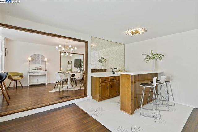 7606 Desertwood Ln, Pleasanton CA: https://media.crmls.org/mediaz/b77381ab-a350-4cff-ae2d-e63115936a9c.jpg