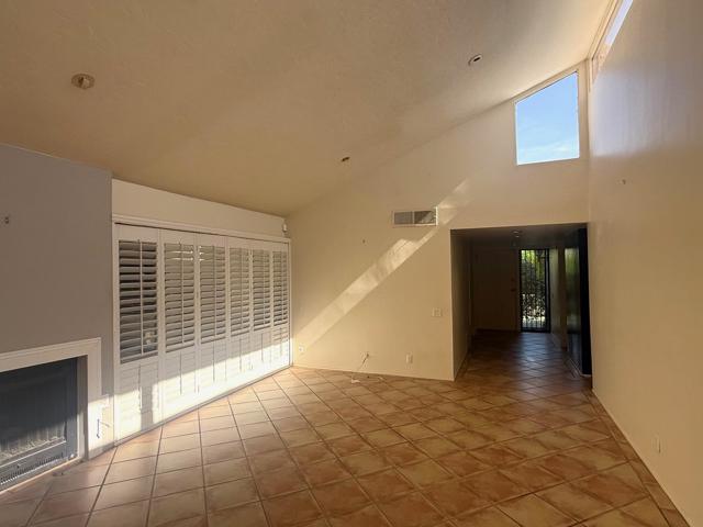 1665 S La Reina Way, Palm Springs CA: https://media.crmls.org/mediaz/b773c11f-e973-47e7-8b4d-3c2a0ae8c952.jpg