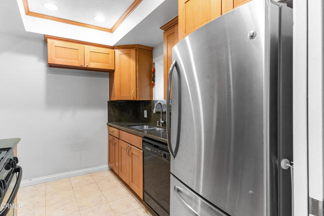 832 Magnolia Avenue, Pasadena CA: https://media.crmls.org/mediaz/b773d43f-4324-4c48-b0b5-edcf19bbcbdf.jpg
