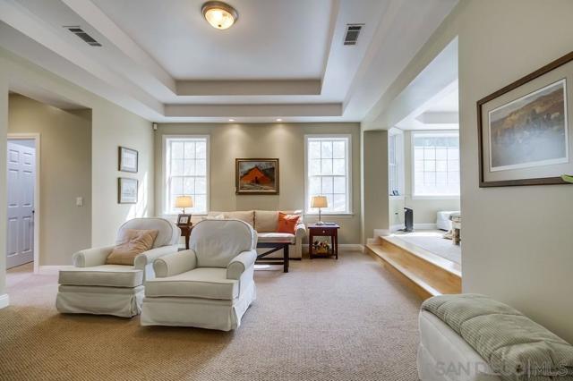 3591 Deer lake Park Rd, Julian CA: https://media.crmls.org/mediaz/b7748cf9-15f9-4e1d-94e6-3317e33c6a24.jpg