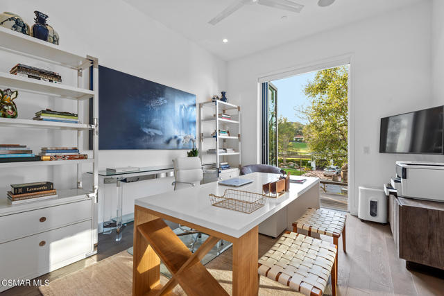 2443 Stafford Road, Lake Sherwood CA: https://media.crmls.org/mediaz/b777617f-8e4b-4f6a-a804-377764ac3975.jpg