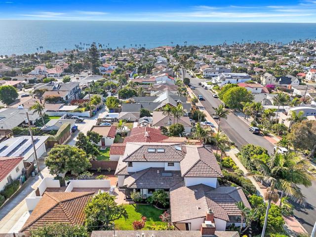 4427 Osprey St, San Diego CA: https://media.crmls.org/mediaz/b779bf86-4f4f-4ee3-bbac-6bb5d2137c54.jpg