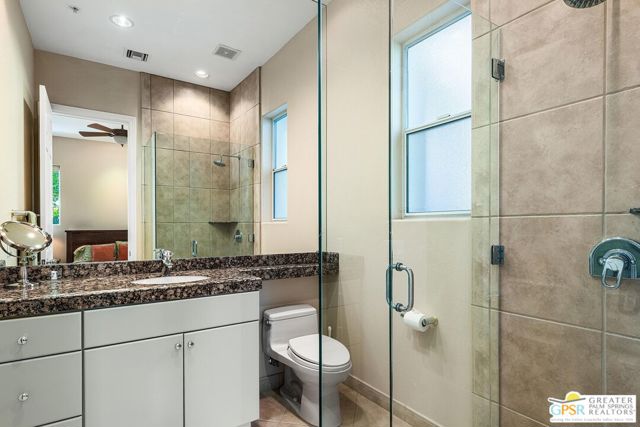 575 E Bogert Trail, Palm Springs CA: https://media.crmls.org/mediaz/b77a579a-23f1-4d08-81ef-49cc34a97e2b.jpg