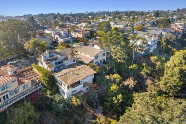 13605 MIRA MONTANA, Del Mar, California 92014, 4 Bedrooms Bedrooms, ,3 BathroomsBathrooms,Single Family Residence,For Sale,MIRA MONTANA,250019998SD