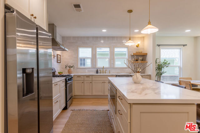 504 N Campbell Avenue, Alhambra CA: https://media.crmls.org/mediaz/b77b61a0-0503-4c41-8712-54d162504305.jpg
