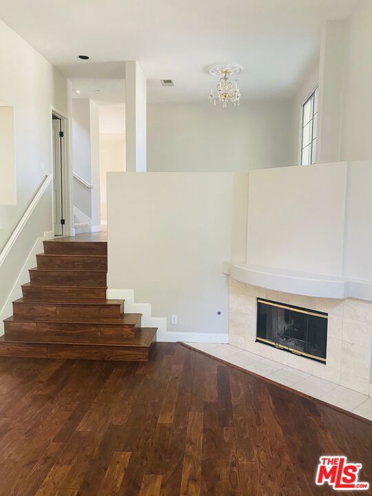 19 Imperial Aisle, Irvine CA: https://media.crmls.org/mediaz/b77b85d1-d6c2-4f61-9446-6ece2c71fb21.jpg