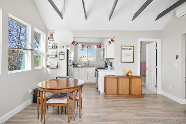 931 21st, San Diego CA: https://media.crmls.org/mediaz/b77c1c3a-2110-40eb-92ca-fe9a6aada32a.jpg