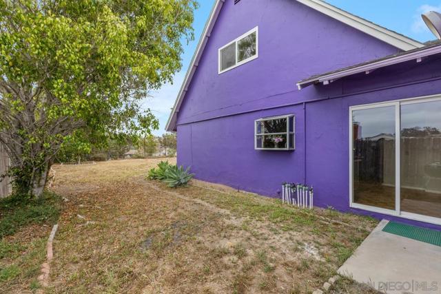 371 Kaymar Dr, San Diego CA: https://media.crmls.org/mediaz/b77d8f90-70da-47e9-9a4e-9e277ad05e15.jpg