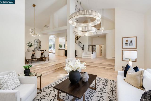3363 Deer Hollow Drive, Danville CA: https://media.crmls.org/mediaz/b77e59ce-c97f-4e34-ba7d-cb8ee6adab1e.jpg