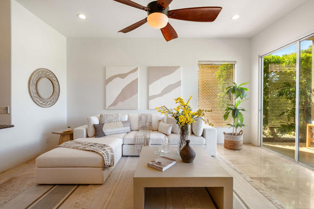 28 La Costa Drive, Rancho Mirage CA: https://media.crmls.org/mediaz/b77ed3ca-d4f1-4a1e-b86f-122496beab92.jpg