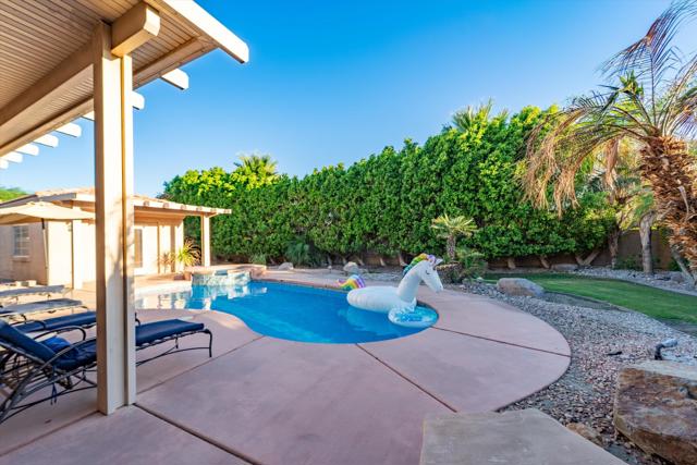 74075 W Petunia Place, Palm Desert, CA 92211