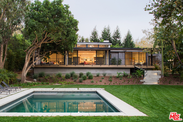 6254 Busch Drive, Malibu CA: https://media.crmls.org/mediaz/b78024ad-eda0-4553-810a-ef5f96cb0715.jpg