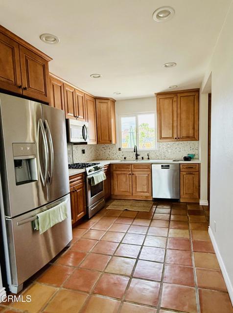Detail Gallery Image 9 of 17 For 4015 N Conlon Ave, Covina,  CA 91722 - 3 Beds | 2 Baths