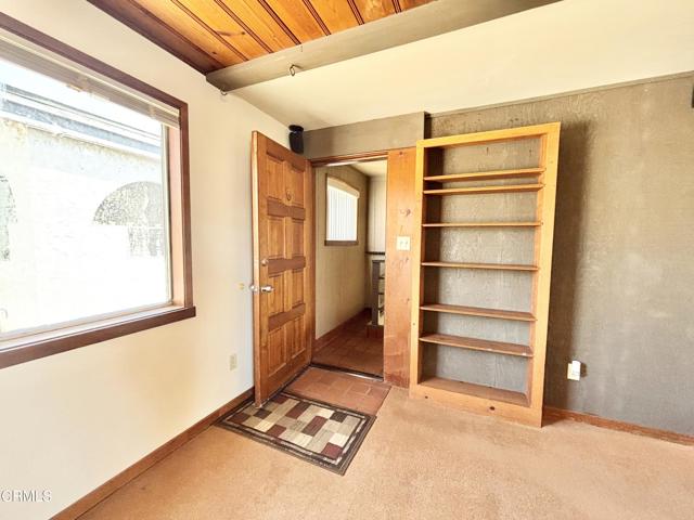 106 Los Angeles Avenue, Oxnard CA: https://media.crmls.org/mediaz/b781ec3b-e8b0-4008-a06a-1f75932381cc.jpg