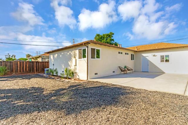 1257 S White Road, San Jose CA: https://media.crmls.org/mediaz/b7820f3b-89ea-49a8-a0ea-29fddf5fc337.jpg