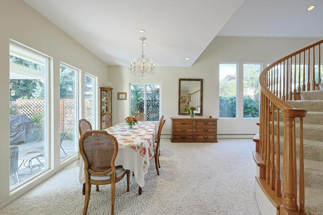 638 Margarita Ave, Coronado CA: https://media.crmls.org/mediaz/b783aec6-8d91-43b6-bbeb-ad169e672661.jpg