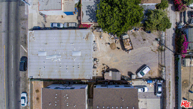 10412 S Figueroa Street, Los Angeles CA: https://media.crmls.org/mediaz/b783fbe4-1a99-4d7d-83fc-ba993b821365.jpg
