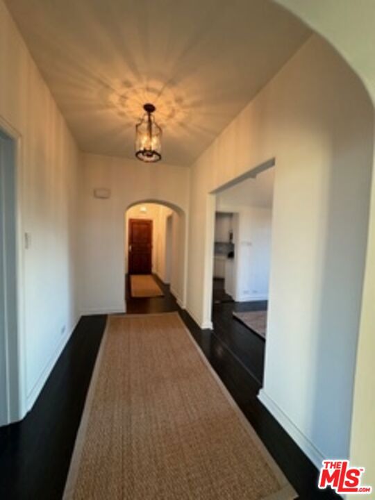 316 N Rossmore Avenue, Los Angeles CA: https://media.crmls.org/mediaz/b78519e3-0c5f-4d99-8a25-a47b4eaf38aa.jpg