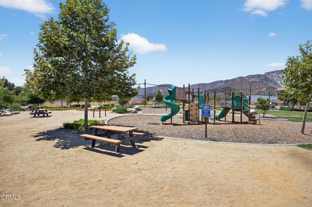 100 Main Street, Piru CA: https://media.crmls.org/mediaz/b787c475-3c1a-49c8-9bb7-e23cc1065f7f.jpg