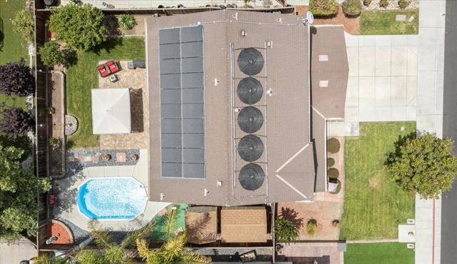 1751 Brighton Drive, Hollister CA: https://media.crmls.org/mediaz/b788614c-cb21-4384-9015-c60cac5d1b99.jpg