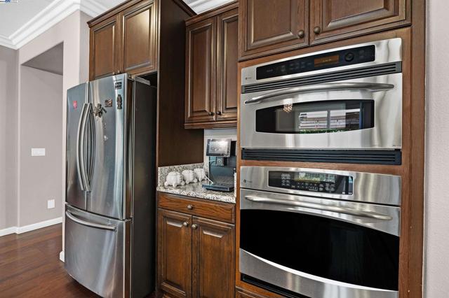 6232 Murdock Way, San Ramon CA: https://media.crmls.org/mediaz/b788a689-8416-4b16-9826-069086495496.jpg
