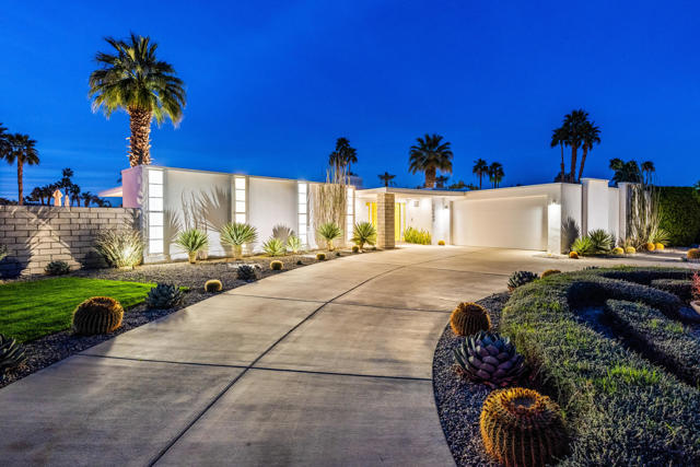 Image 36 of 60 For 76080 Fairway Drive