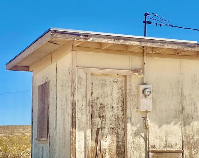 2424 Maize Road, 29 Palms CA: https://media.crmls.org/mediaz/b788febe-29e7-4f1b-883b-321c570b918a.jpg