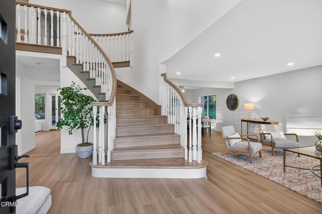 Detail Gallery Image 3 of 73 For 2225 Calle Riscoso, Thousand Oaks,  CA 91362 - 5 Beds | 3 Baths