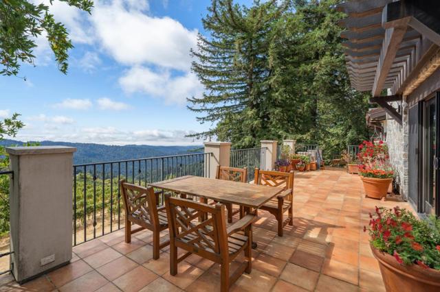 25200 Loma Prieta Avenue, Los Gatos CA: https://media.crmls.org/mediaz/b789d170-ff9e-4815-b203-5a8ebb037774.jpg