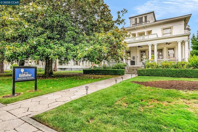 630 Oscar St, Vallejo CA: https://media.crmls.org/mediaz/b78a94ff-7320-4178-b1a6-7e52f5443a0f.jpg