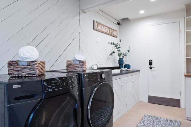 176 Los Trancos Circle, Portola Valley CA: https://media.crmls.org/mediaz/b78aed87-bd63-4150-bdfa-a7c1ac6a6eb9.jpg