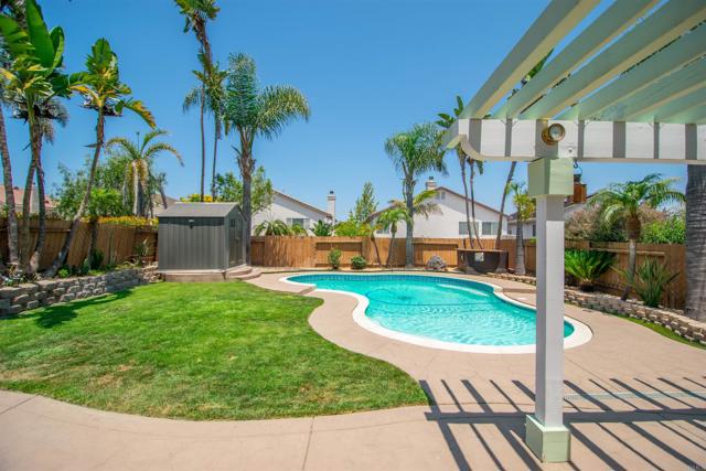 Detail Gallery Image 10 of 58 For 5080 Sea Reef Pl, San Diego,  CA 92154 - 4 Beds | 2/1 Baths