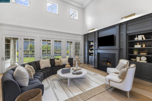 1826 Alameda Diablo, Diablo CA: https://media.crmls.org/mediaz/b78b6cf5-4366-43e1-8f8c-7dcee1e3acc1.jpg