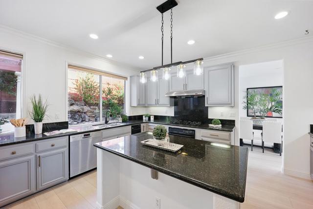 4038 Emerald Isle Lane, San Jose CA: https://media.crmls.org/mediaz/b78dee51-cc36-432d-a83f-11ac5226f15f.jpg