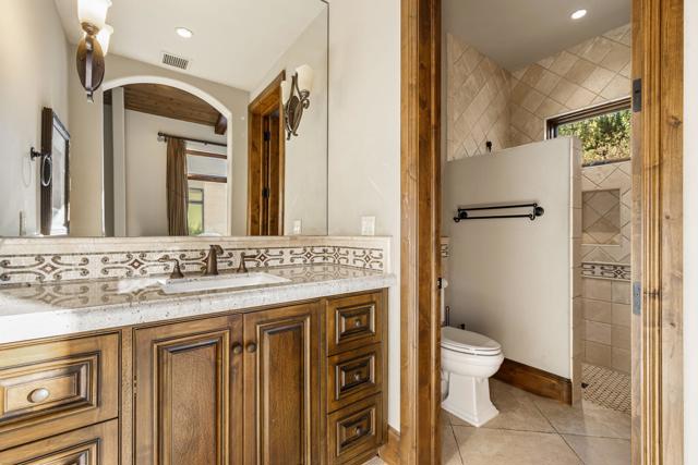 9 Nebulae Way, Rancho Mirage CA: https://media.crmls.org/mediaz/b78e2236-0aee-48b9-94c3-3805c1b15108.jpg