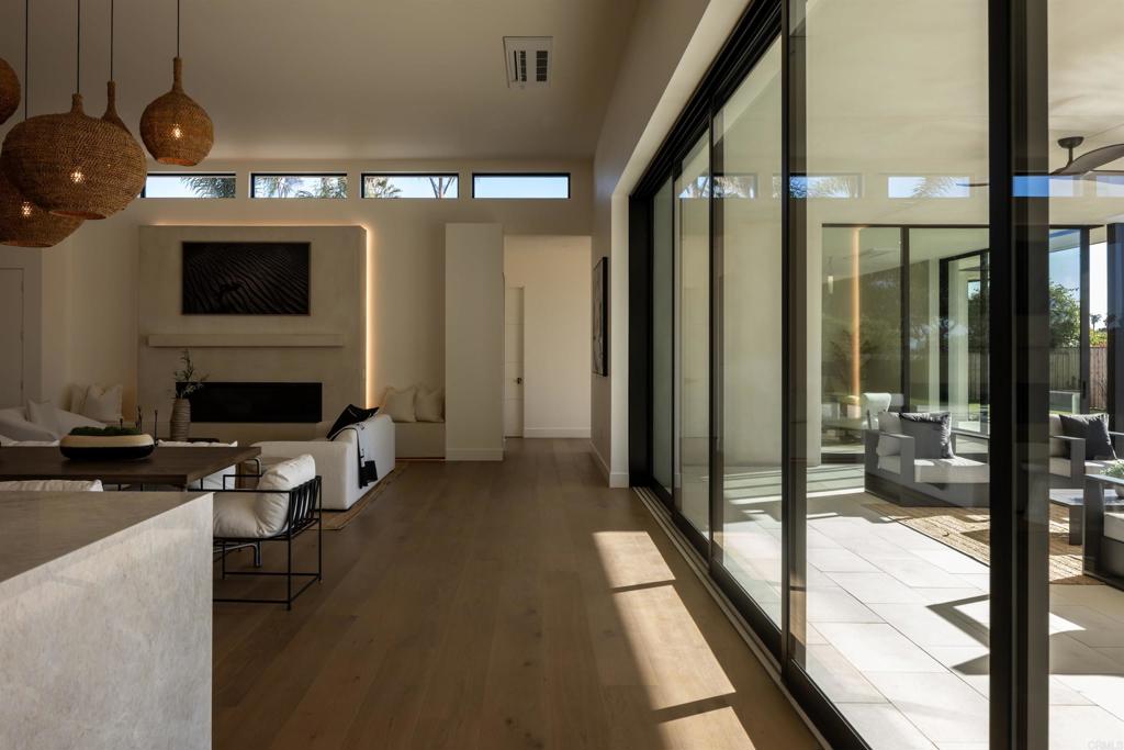 601 Cedros Avenue - photo 7