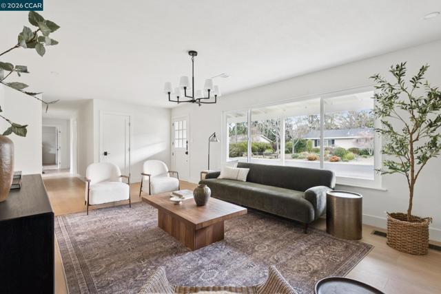 Image 6 of 60 For 3085 Avellano Drive